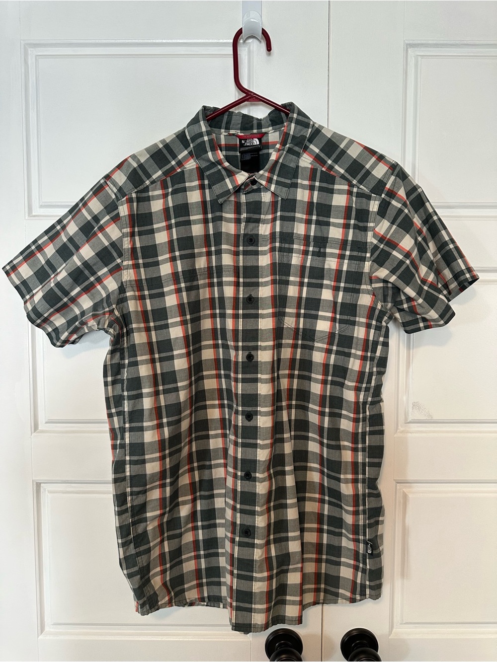 Short-Sleeve Plaid Button-Up Shirt in Green and Cream